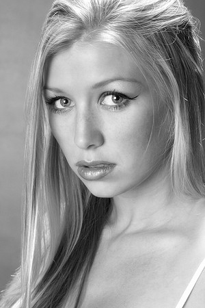 LINDSAY R